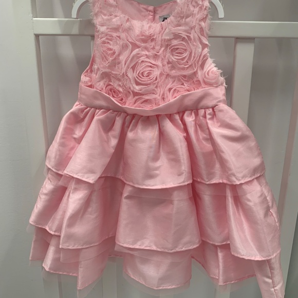 Rosette ruffle dress - Picture 4 of 6